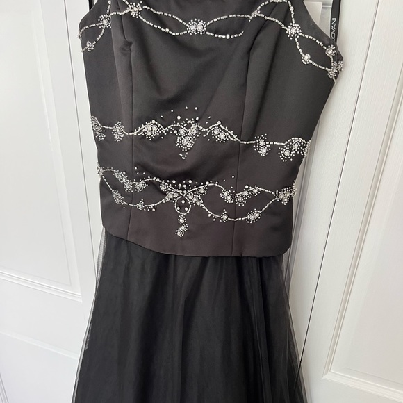 Jovani Sequin/Tulle Ball Gown - Picture 7 of 9